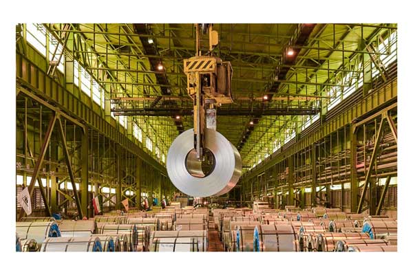 کسب بهترین عملکرد کیفی محصولات شرکت فولاد مبارکه در سال ۱۴۰۳